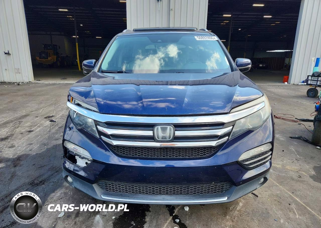2017 Honda Pilot Touring VIN:5FNYF5H96HB039500 - 5