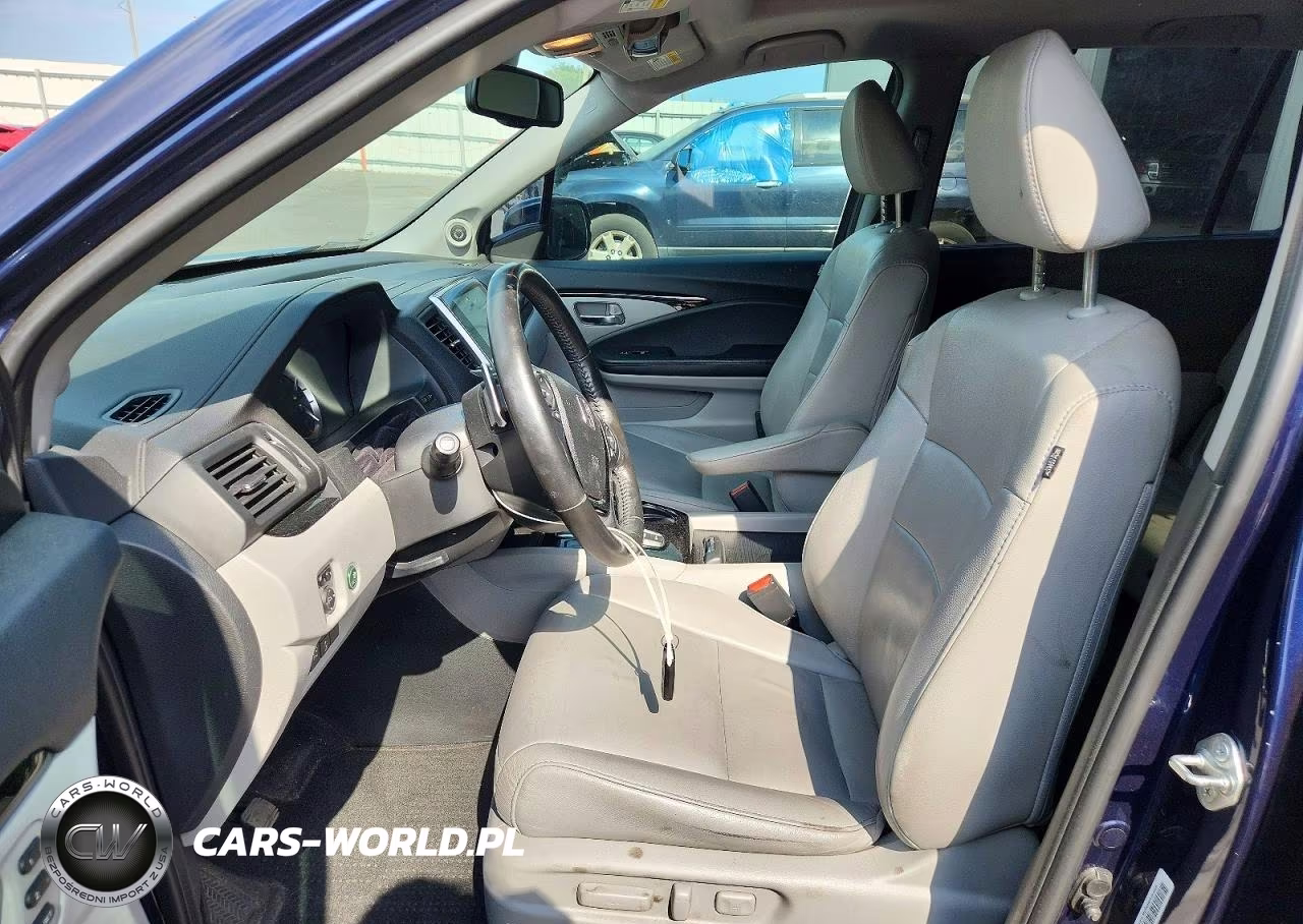 2017 Honda Pilot Touring VIN:5FNYF5H96HB039500 - 7