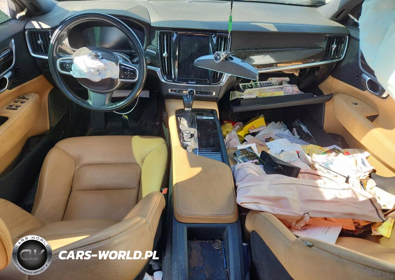2018 Volvo S90 T5 Momentum VIN:LVY982MK6JP034064 - 8