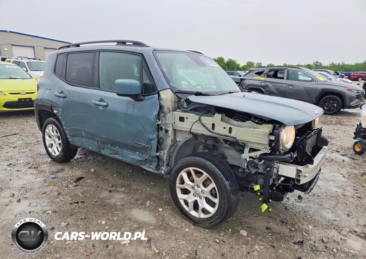 2018 Jeep Renegade Latitude VIN:ZACCJBBB8JPJ04572 - 4