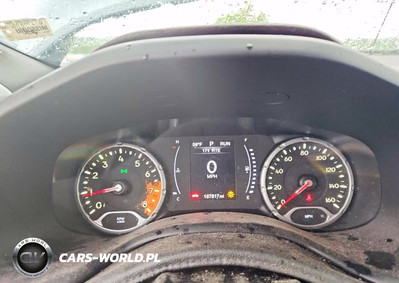 2018 Jeep Renegade Latitude VIN:ZACCJBBB8JPJ04572 - 9