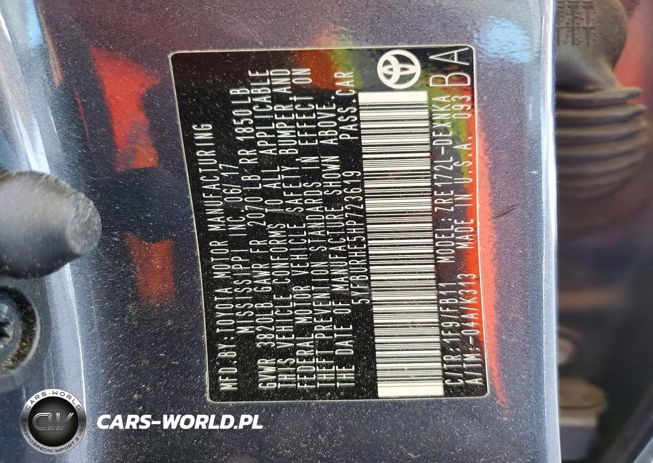 2017 Toyota Corolla Le VIN:5YFBURHE5HP723619 - 12