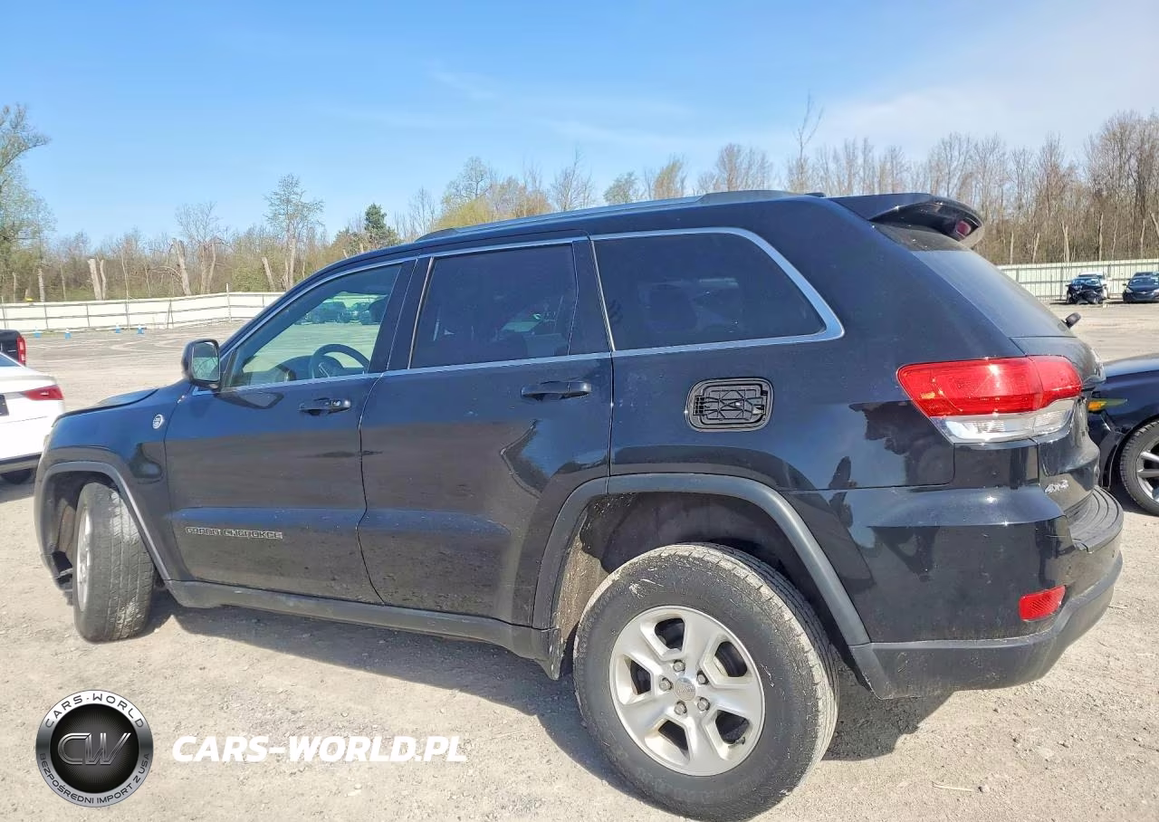 2017 Jeep Grand Cherokee Laredo VIN:1C4RJFAG3HC693885 - 2