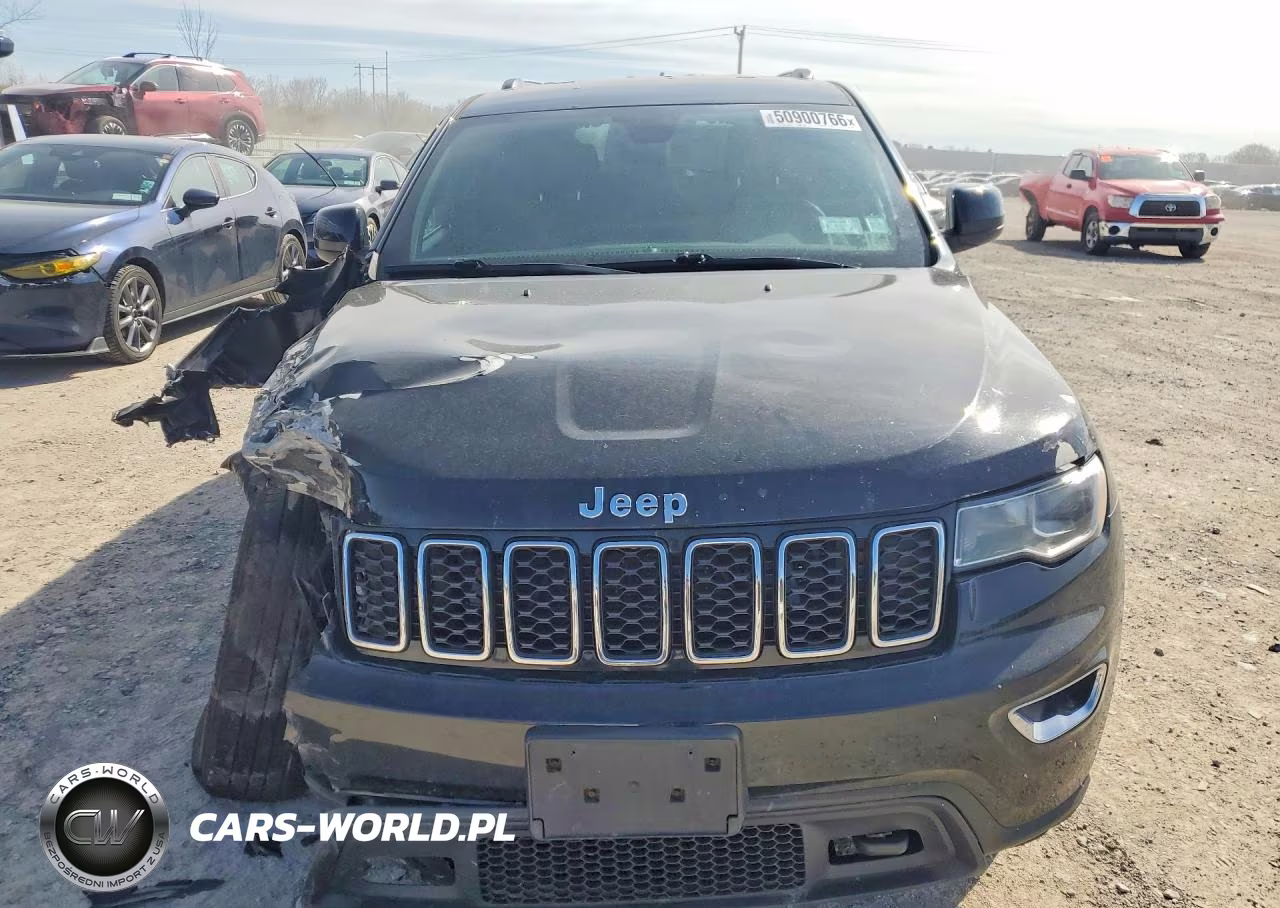2017 Jeep Grand Cherokee Laredo VIN:1C4RJFAG3HC693885 - 5