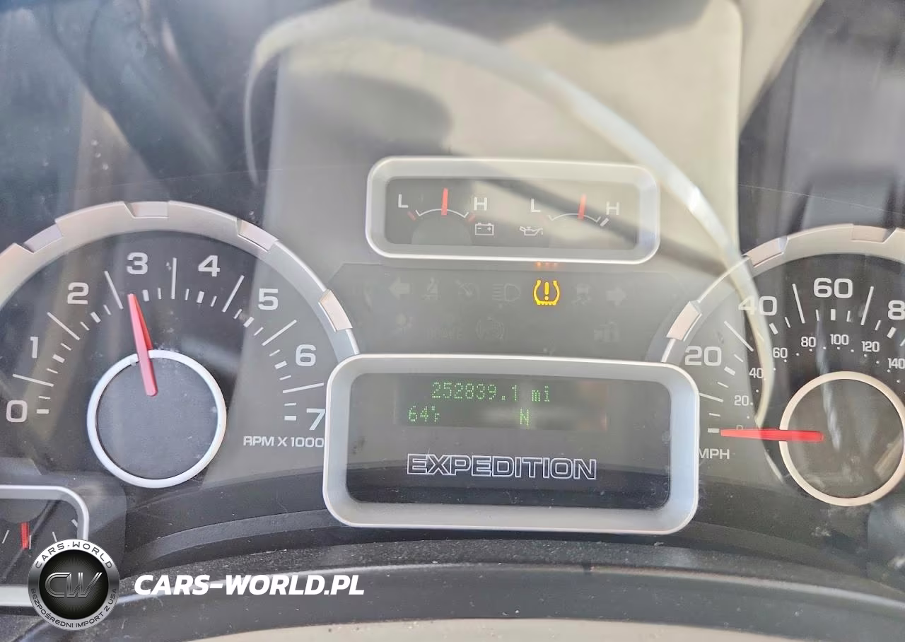2010 Ford Expedition El Xlt VIN:1FMJK1G57AEB20769 - 9