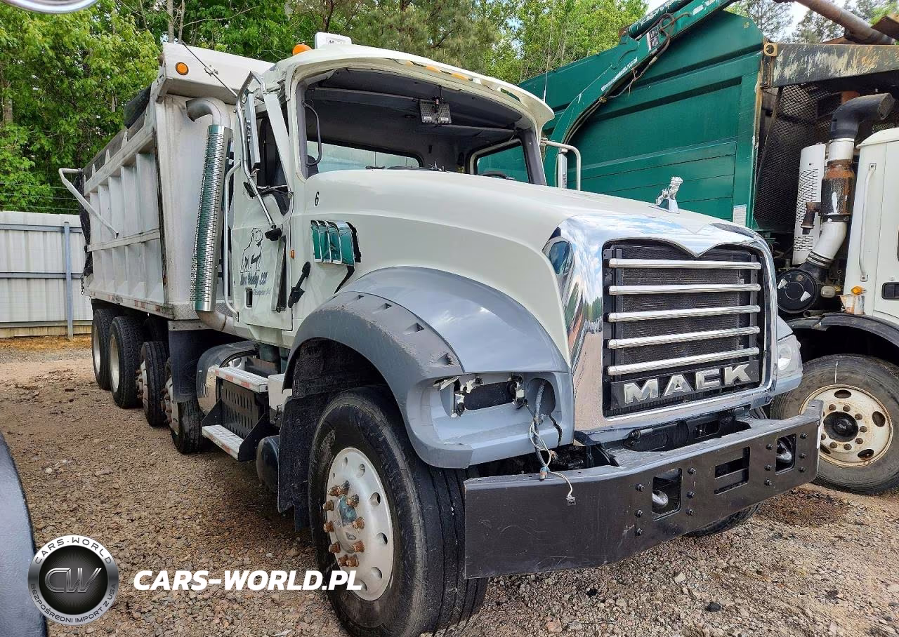 2012 Mack 700 Gu700