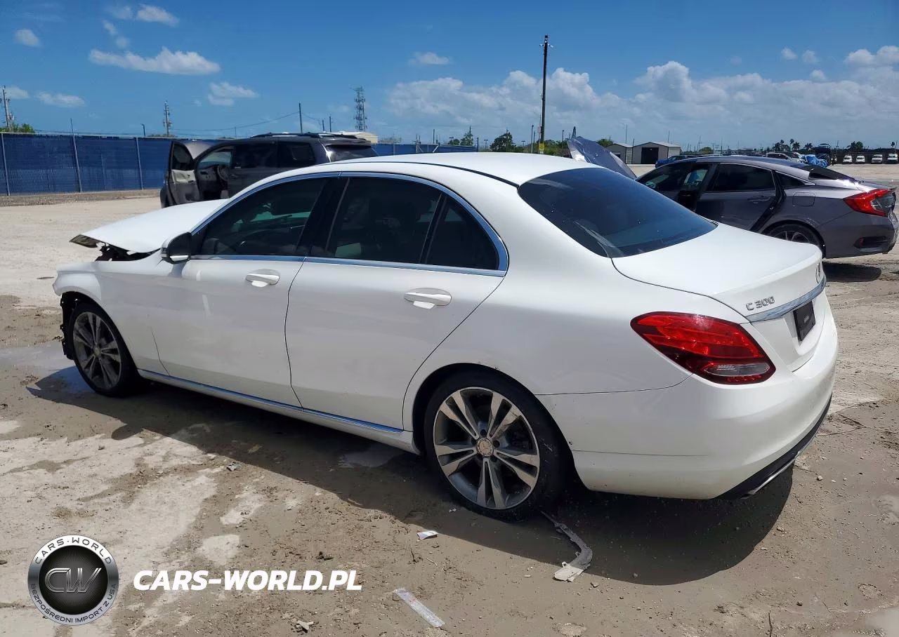 2016 Mercedes-Benz C 300 VIN:55SWF4JB4GU173322 - 2