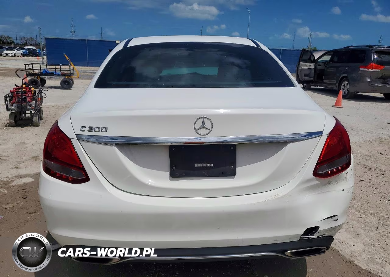 2016 Mercedes-Benz C 300 VIN:55SWF4JB4GU173322 - 6