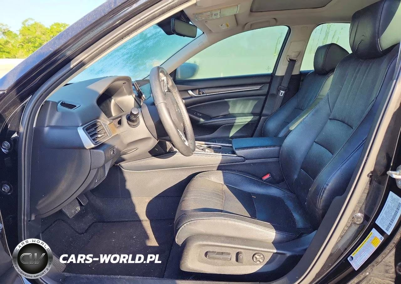 2018 Honda Accord VIN:1HGCV1F58JA137398 - 7