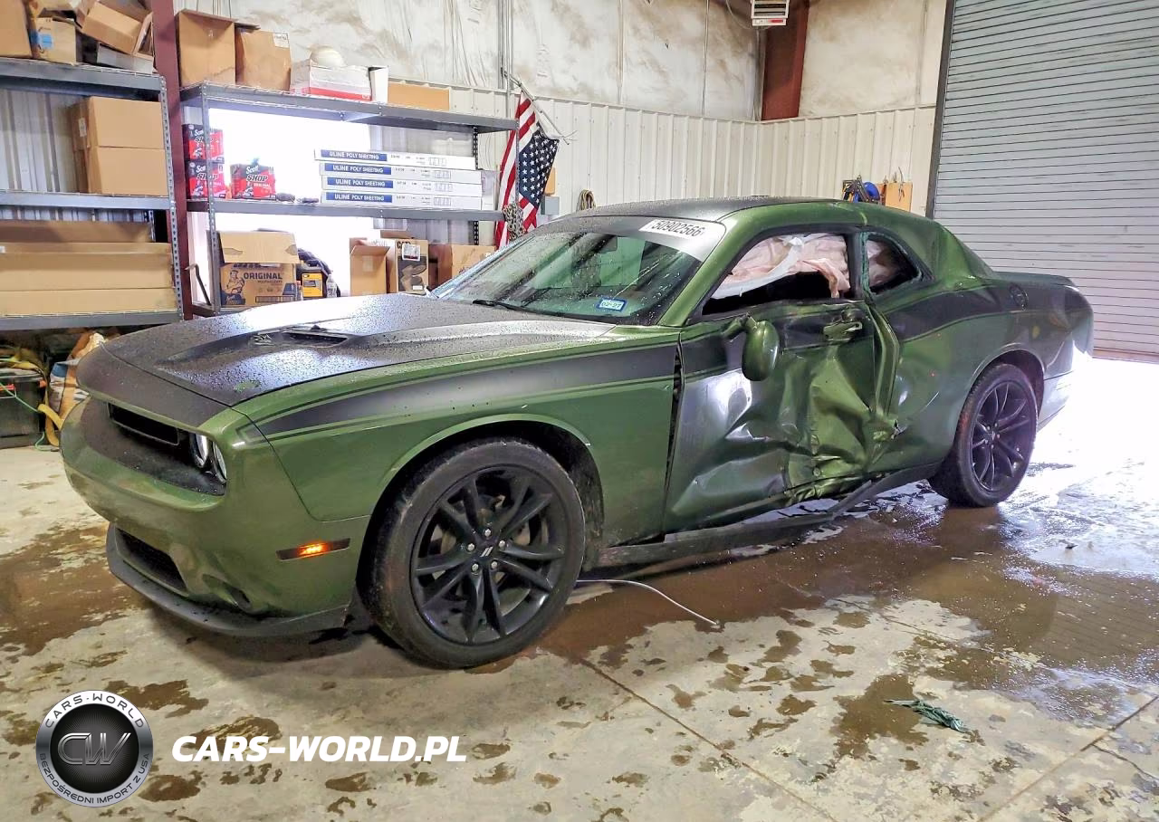 2018 Dodge Challenger Sxt