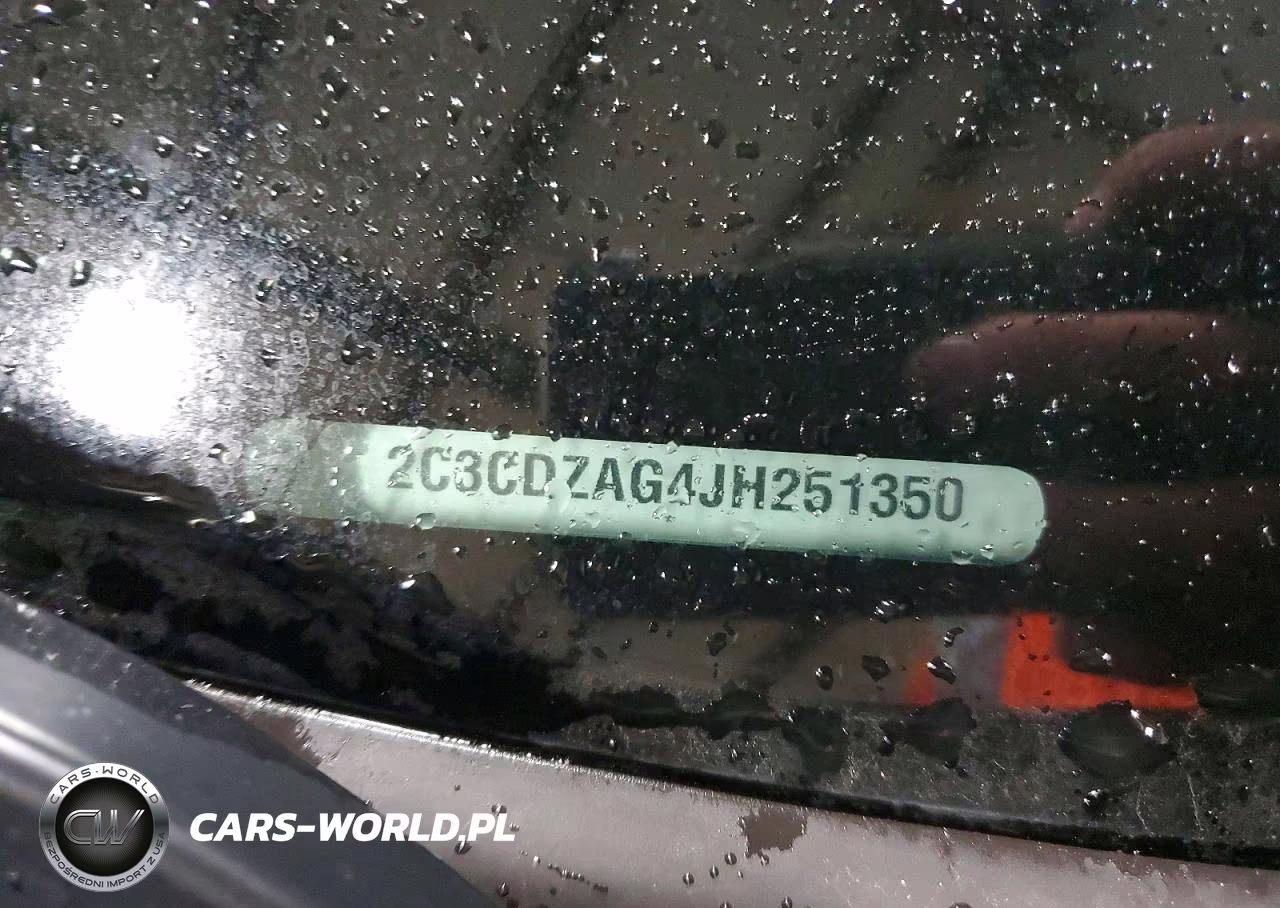 2018 Dodge Challenger Sxt VIN:2C3CDZAG4JH251350 - 12