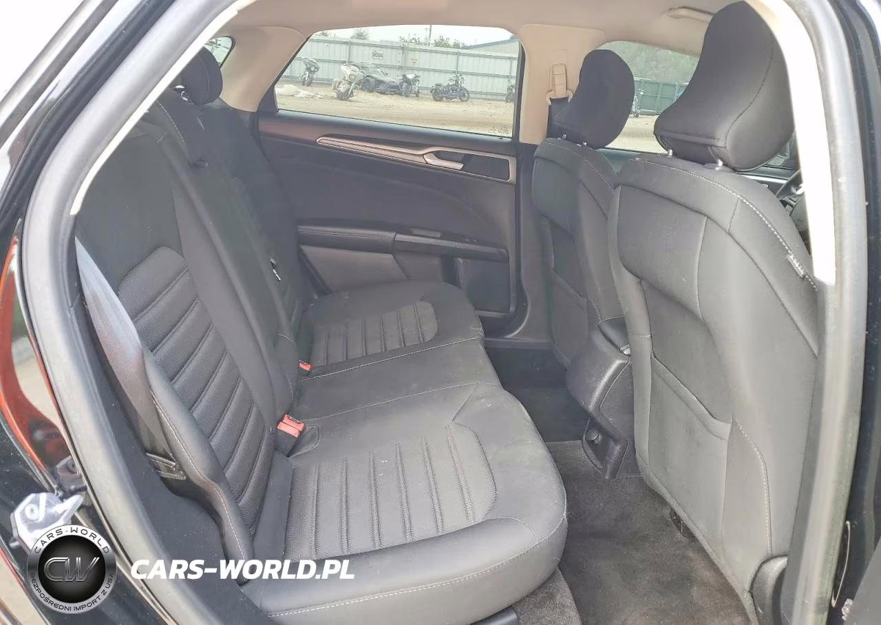 2018 Ford Fusion Se VIN:3FA6P0H77JR243075 - 10