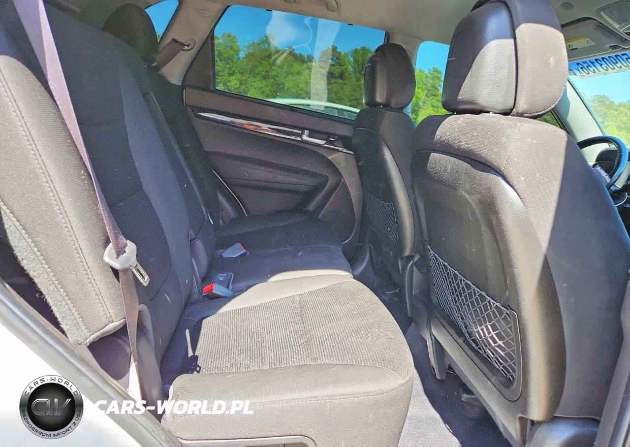 2015 Kia Sorento Lx VIN:5XYKTCA6XFG553942 - 11