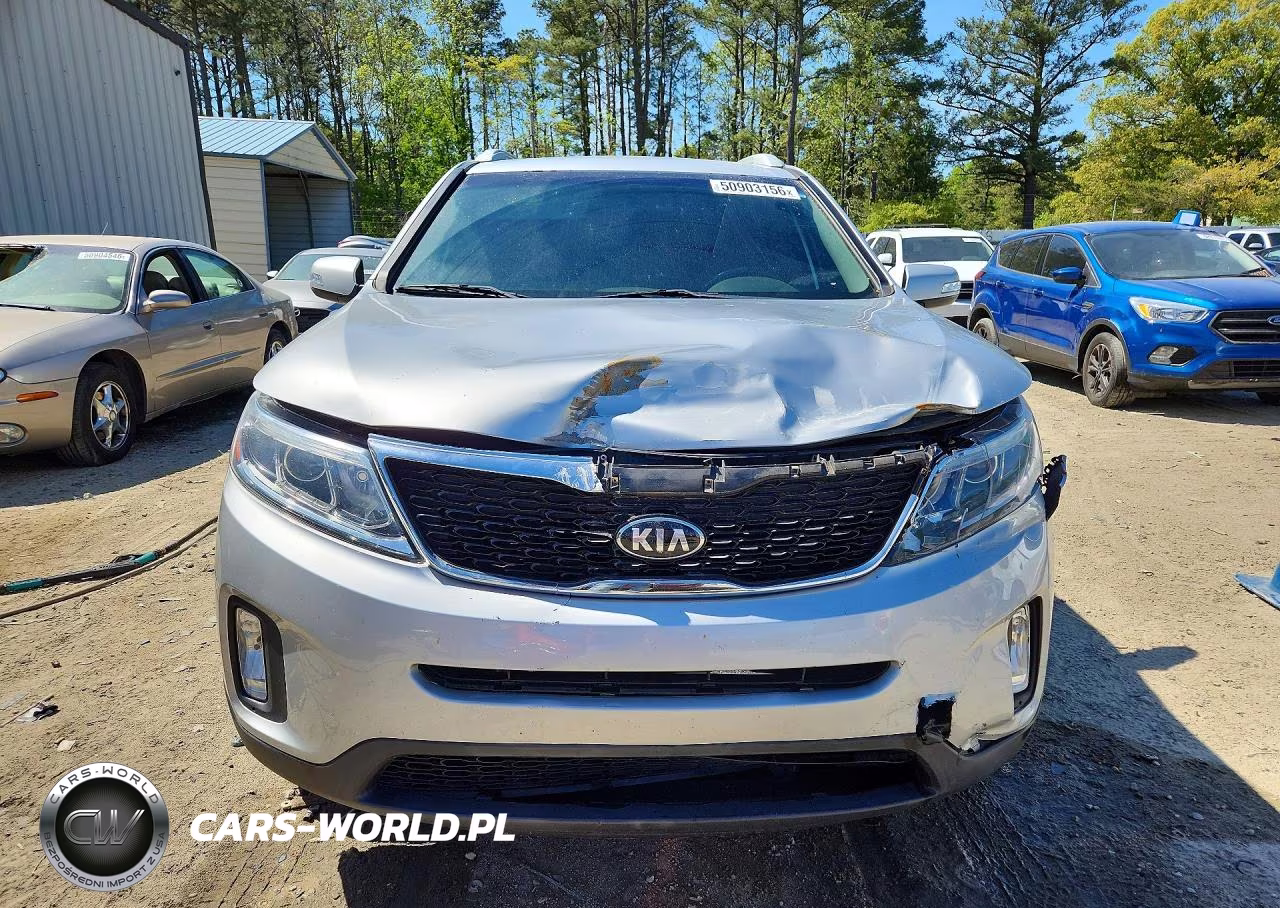 2015 Kia Sorento Lx VIN:5XYKTCA6XFG553942 - 5