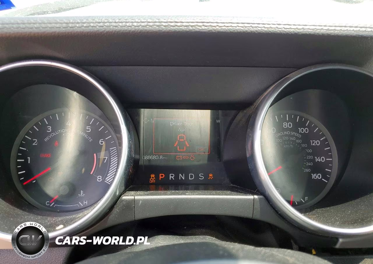 2020 Ford Mustang VIN:1FATP8UH6L5125783 - 9