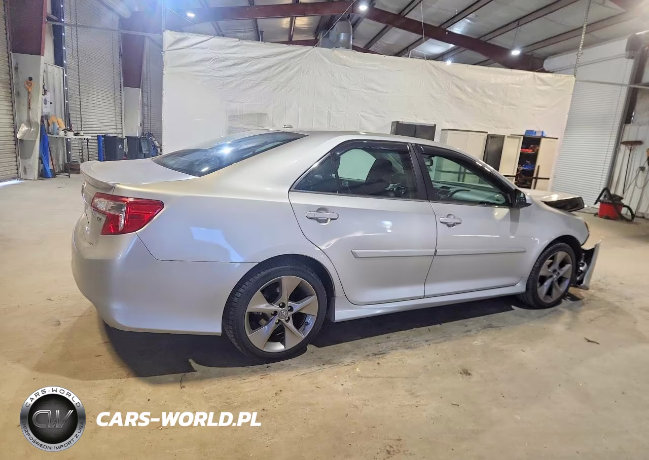 2014 Toyota Camry Se V6 VIN:4T1BK1FK2EU548904 - 3