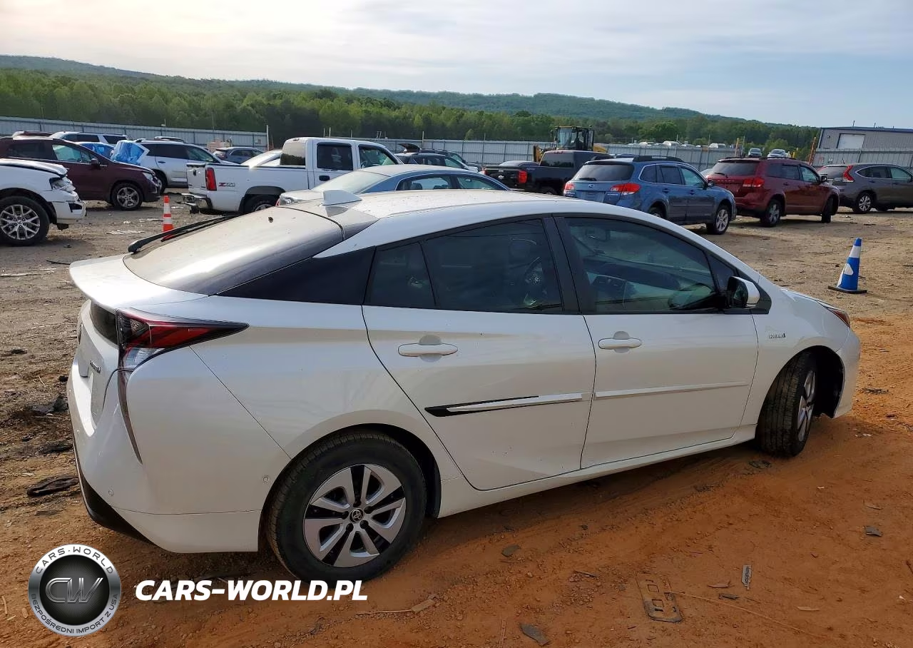 2017 Toyota Prius Four VIN:JTDKARFU8H3036713 - 3