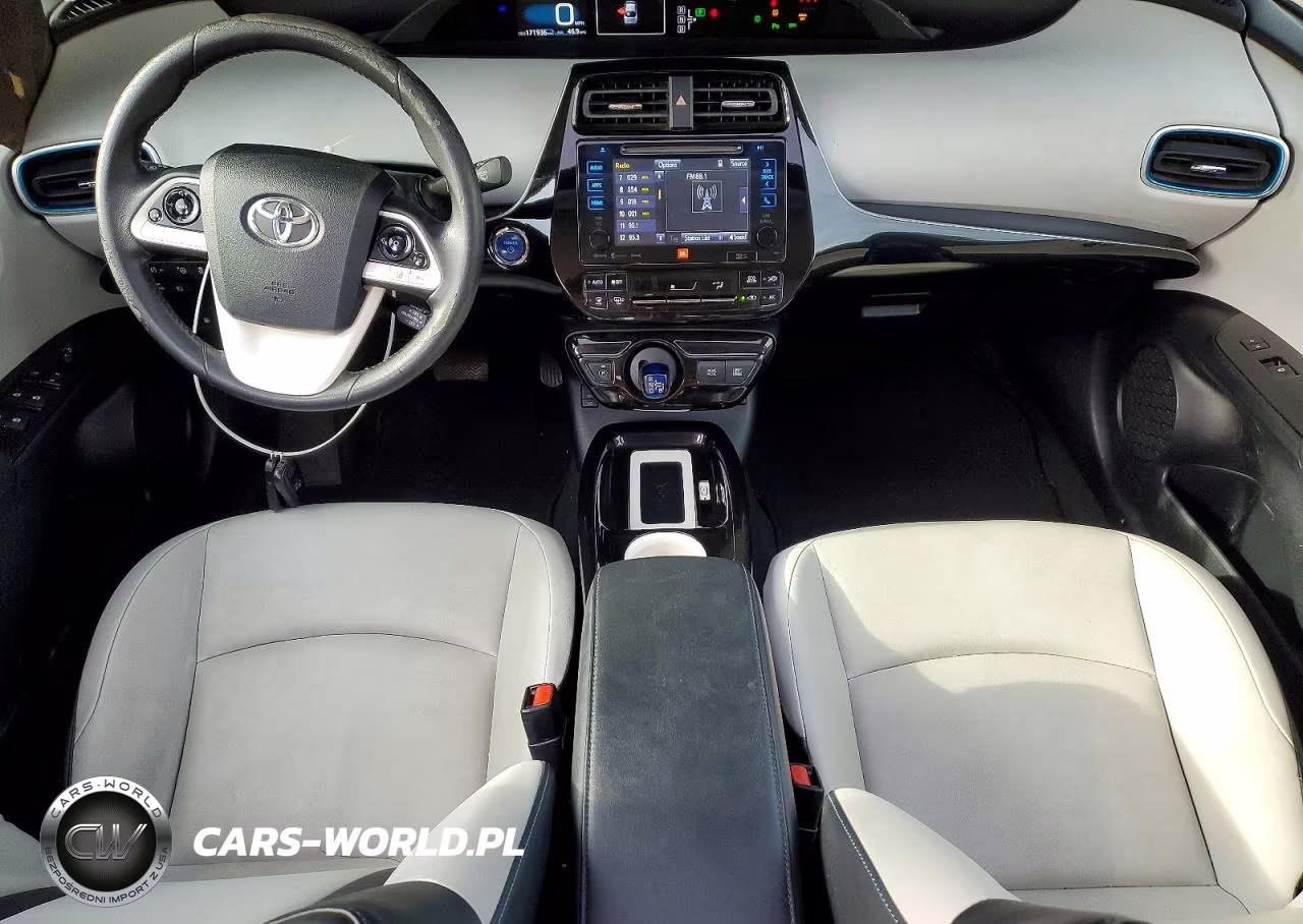2017 Toyota Prius Four VIN:JTDKARFU8H3036713 - 8