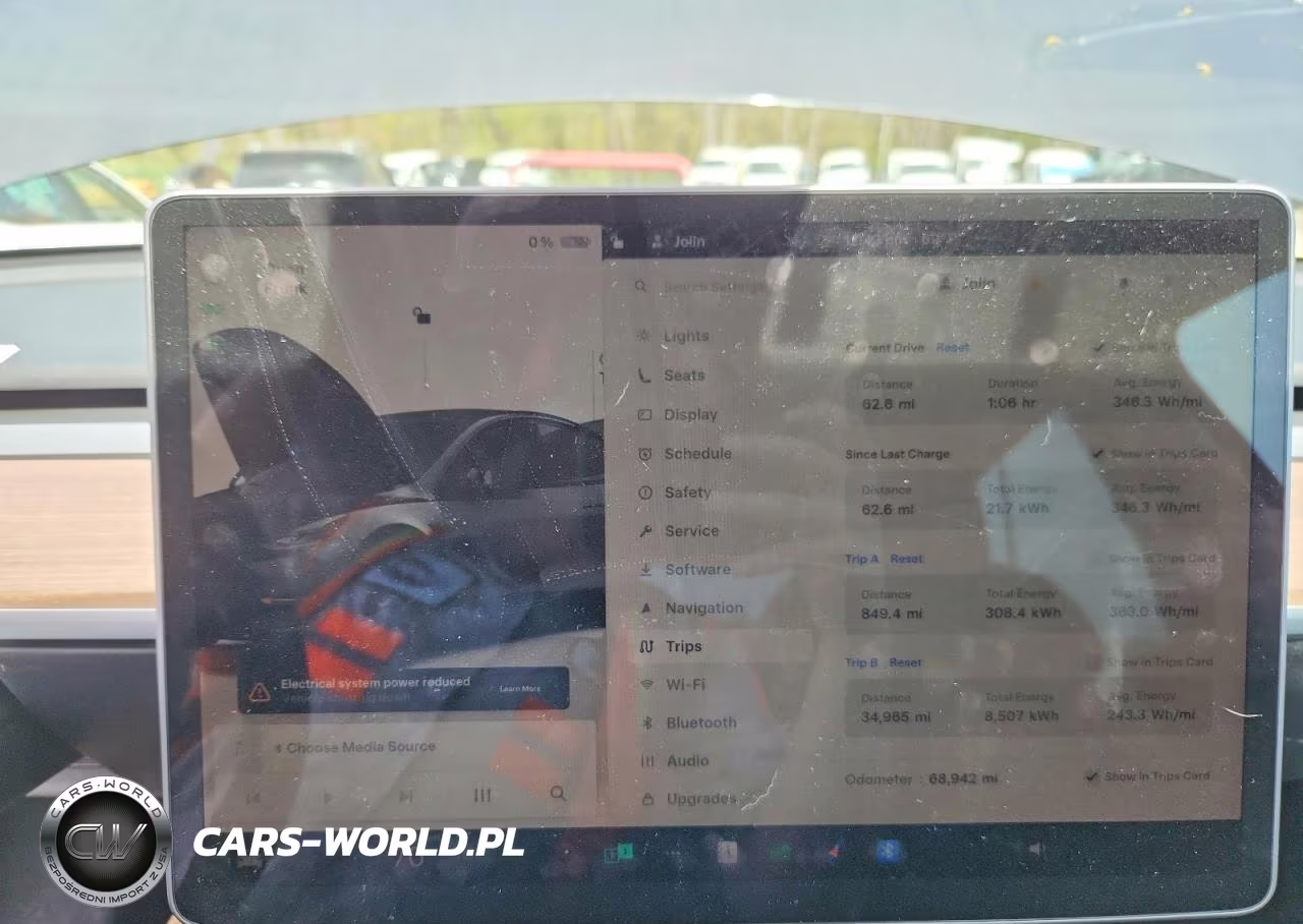 2024 Tesla Model Y VIN:7SAYGDEE8RF160817 - 9