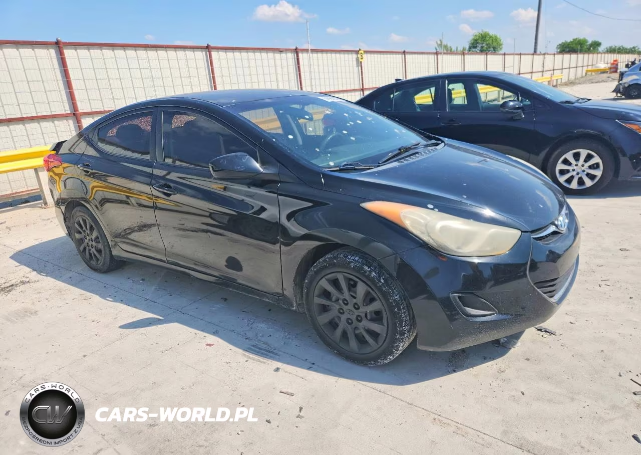 2011 Hyundai Elantra Gls VIN:5NPDH4AE8BH053028 - 4
