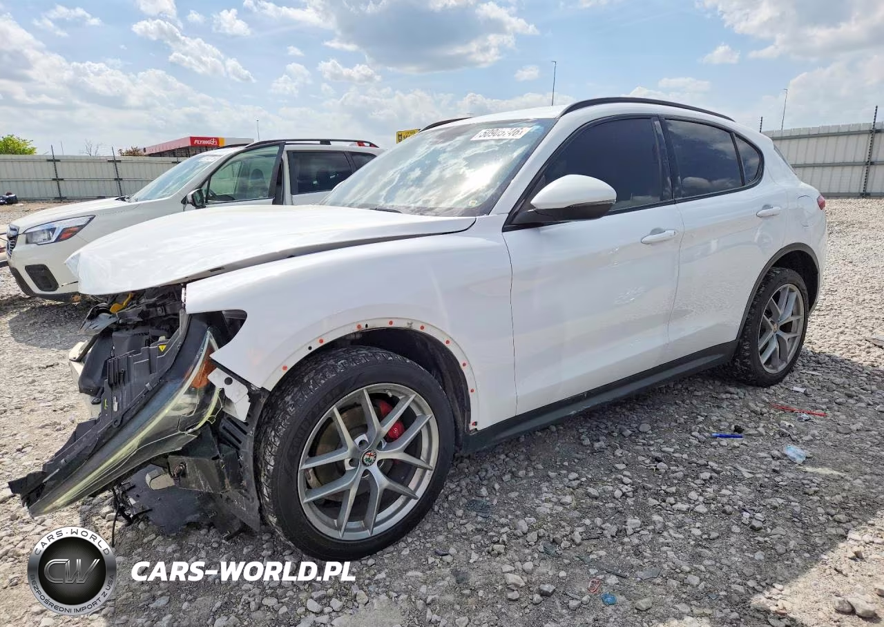 2018 Alfa Romeo Stelvio Ti Sport