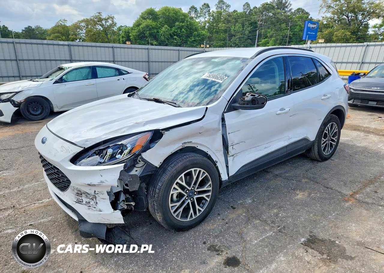 2020 Ford Escape Sel