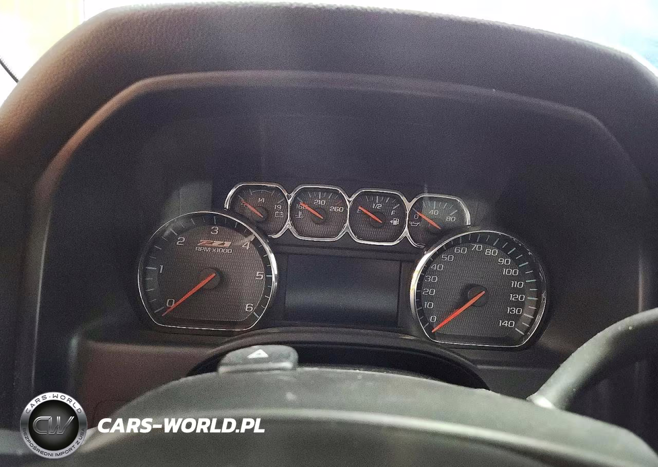 2018 Chevrolet Silverado K1500 Lt VIN:3GCUKREC3JG418763 - 9