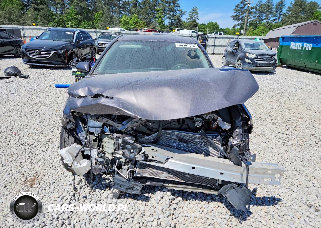 2021 Toyota Camry Le VIN:4T1C11AK0MU613181 - 5