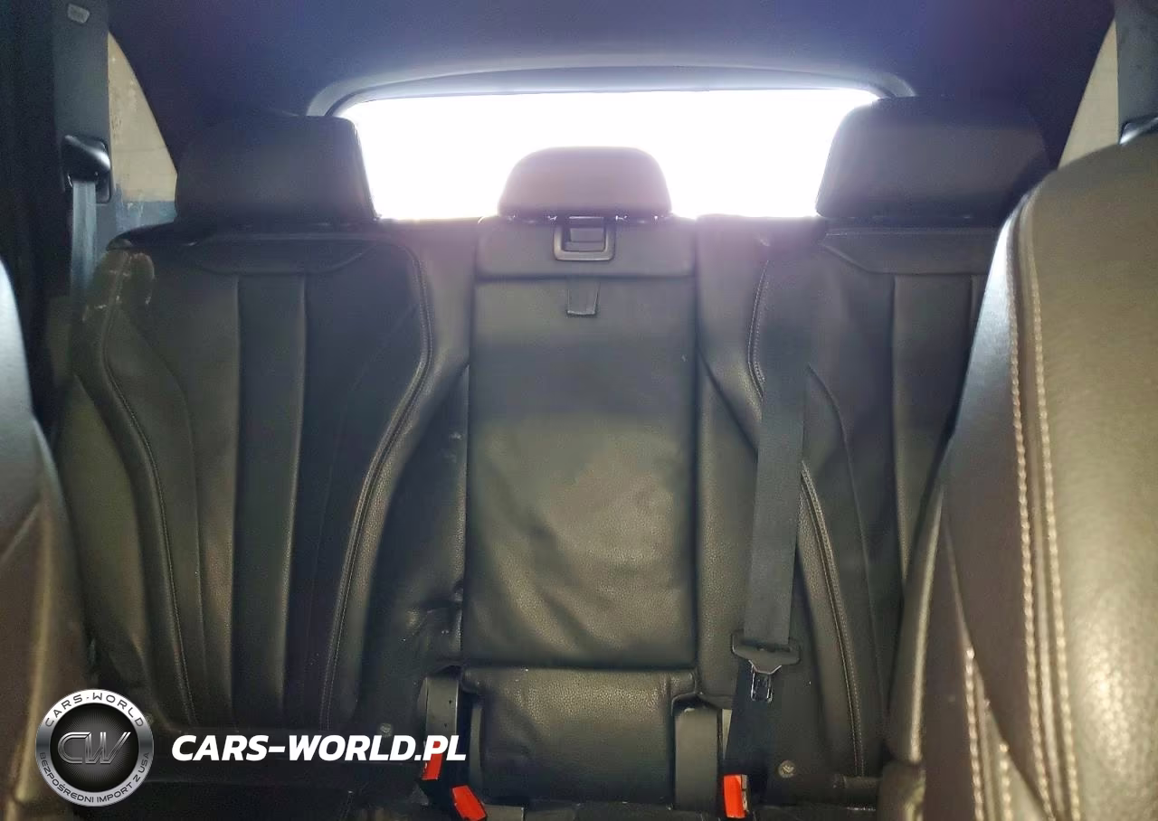 2018 BMW X5 xDrive35I VIN:5UXKR0C59J0X88816 - 10