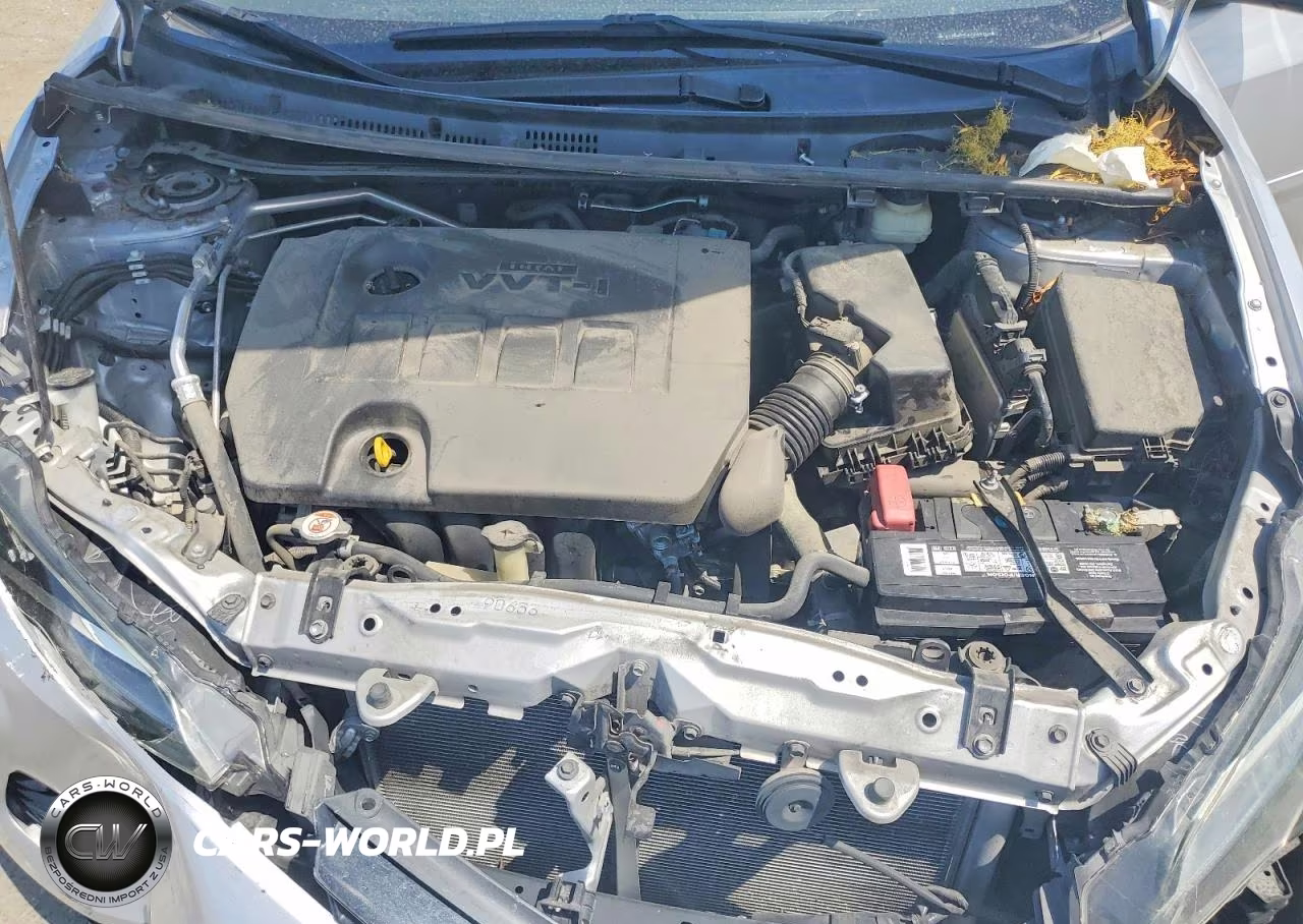 2018 Toyota Corolla Le VIN:2T1BURHE3JC062470 - 11