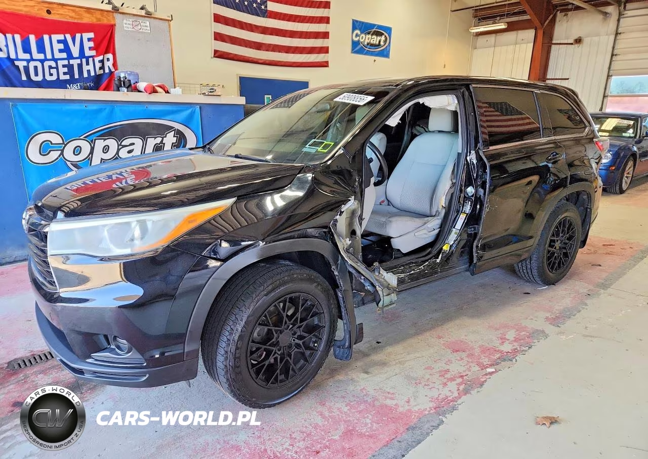 2015 Toyota Highlander Le – zdjęcie 1 z 14