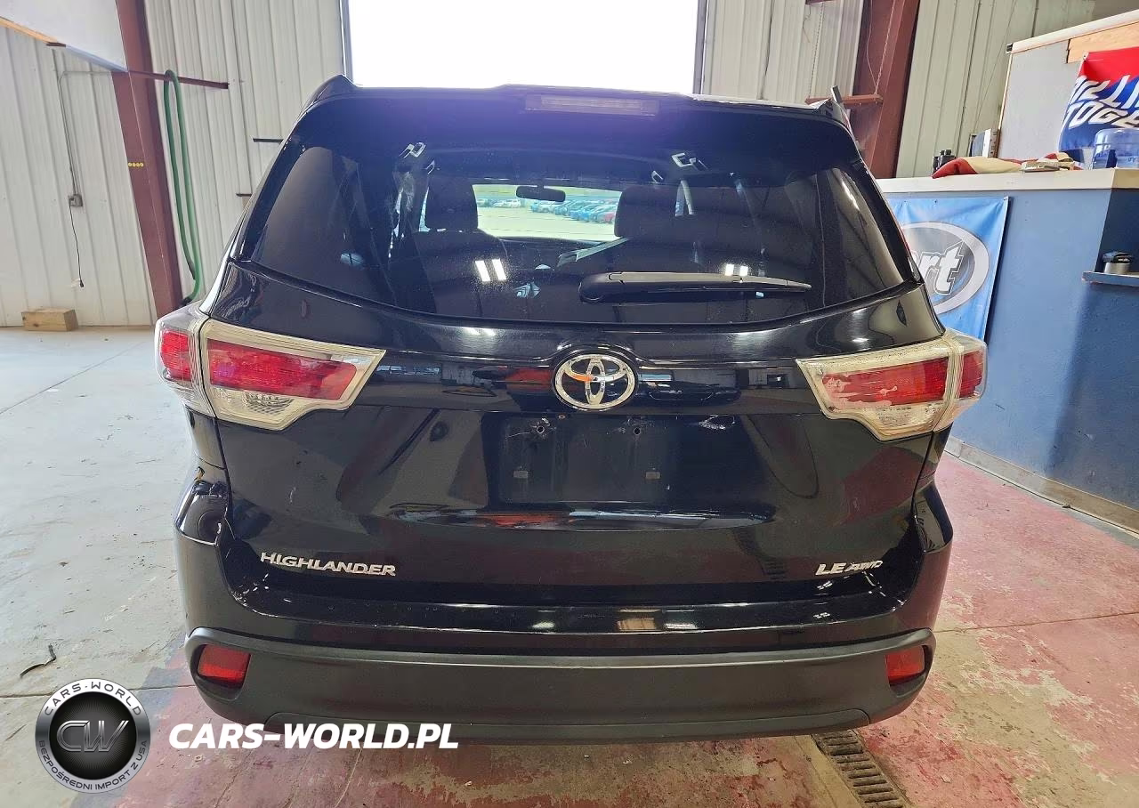 2015 Toyota Highlander Le VIN:5TDBKRFH5FS143018 - 6