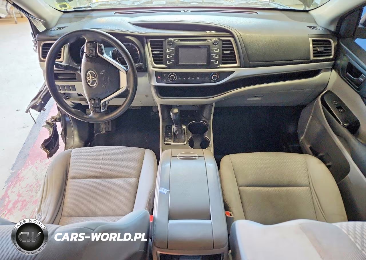 2015 Toyota Highlander Le VIN:5TDBKRFH5FS143018 - 8