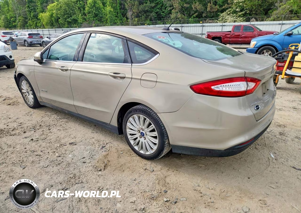 2015 Ford Fusion S Hybrid VIN:3FA6P0UU5FR178438 - 2