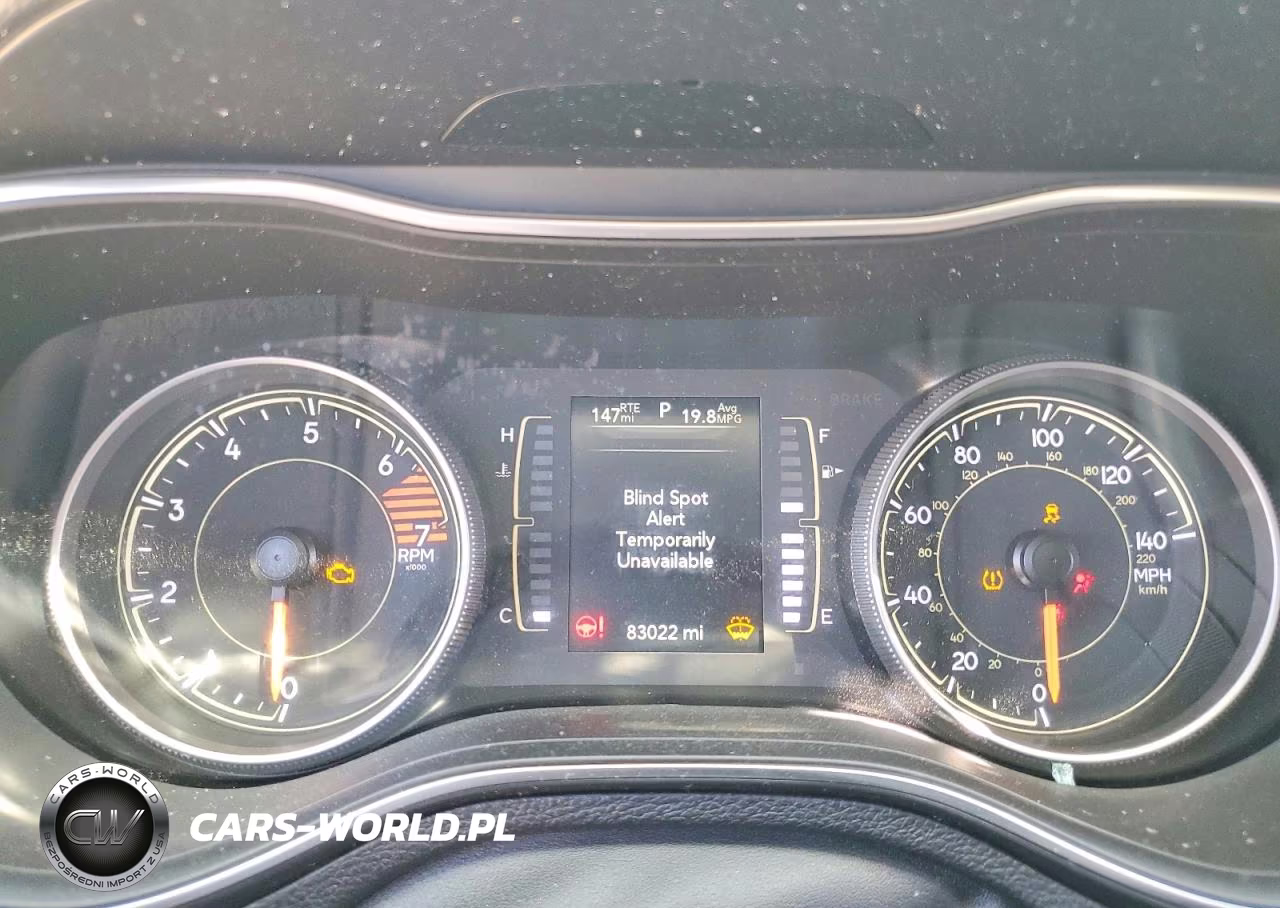 2021 Jeep Cherokee Latitude Plus VIN:1C4PJMLB4MD104571 - 9