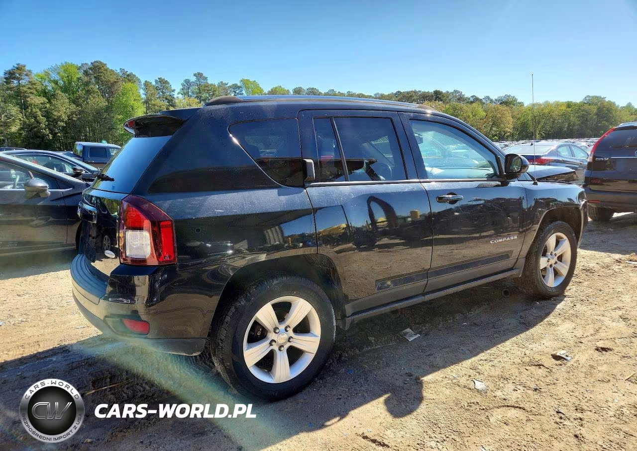 2014 Jeep Compass Latitude VIN:1C4NJDEB9ED816483 - 3