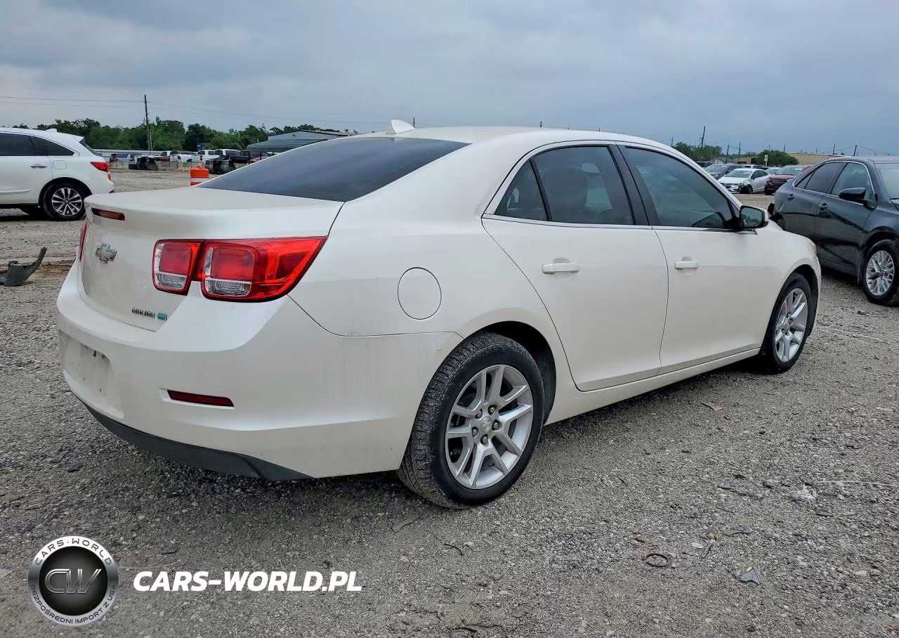 2013 Chevrolet Malibu 1Lt VIN:1G11D5RR8DF113553 - 3