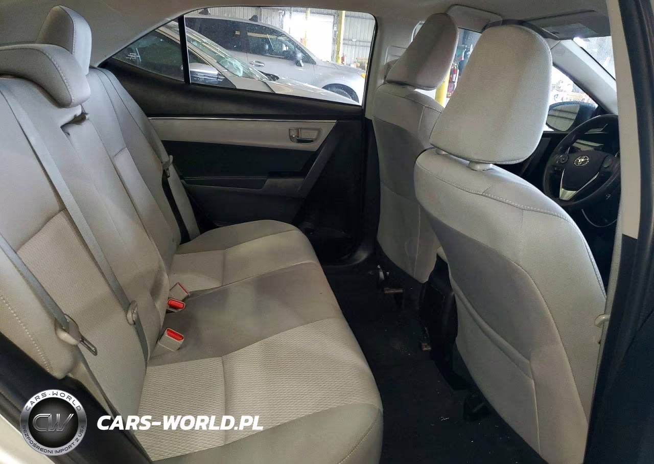 2015 Toyota Corolla L VIN:5YFBURHEXFP198263 - 10