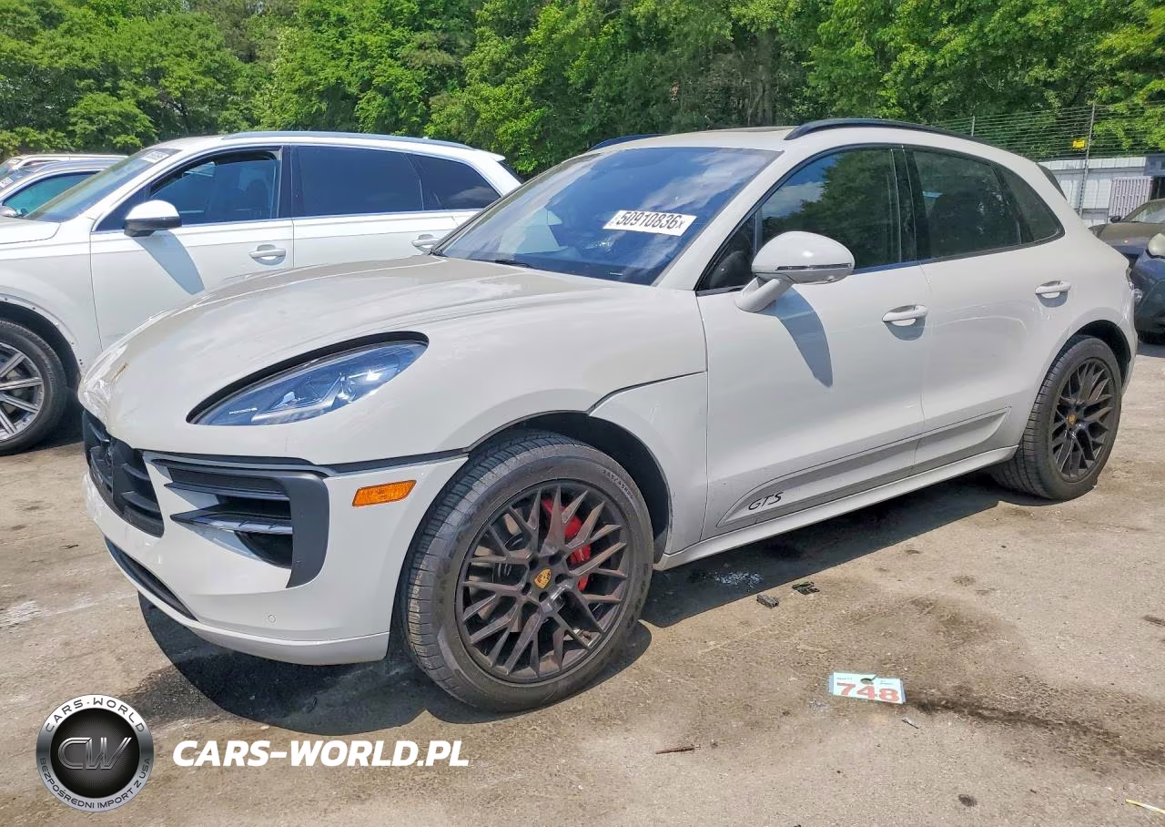 2021 Porsche Macan Gts