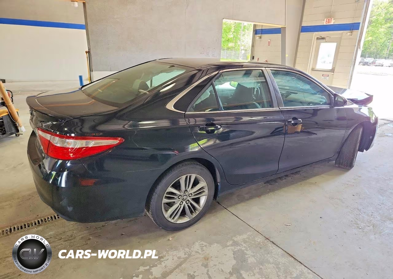 2017 Toyota Camry Se VIN:4T1BF1FK7HU697401 - 3