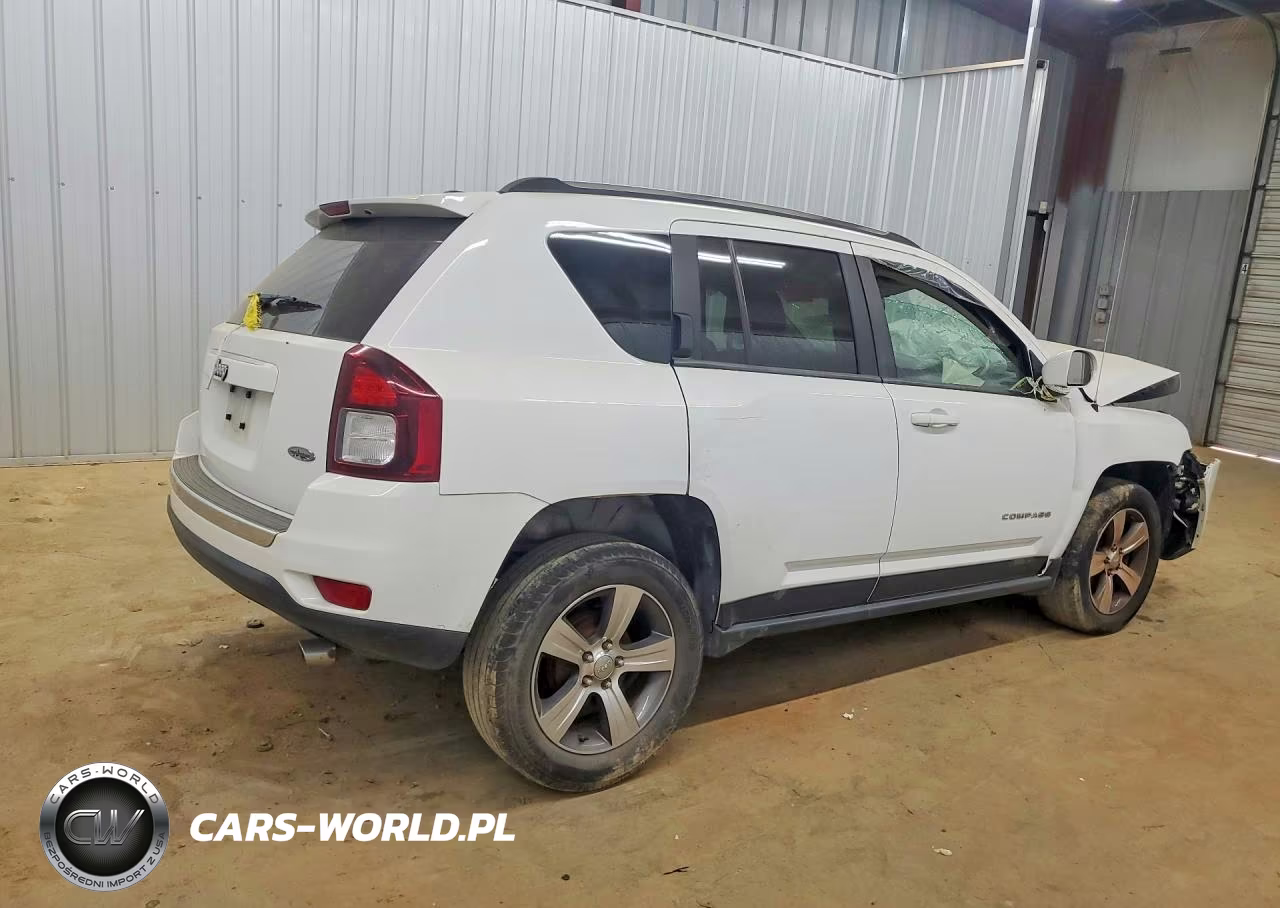 2017 Jeep Compass Latitude VIN:1C4NJCEB0HD212240 - 3