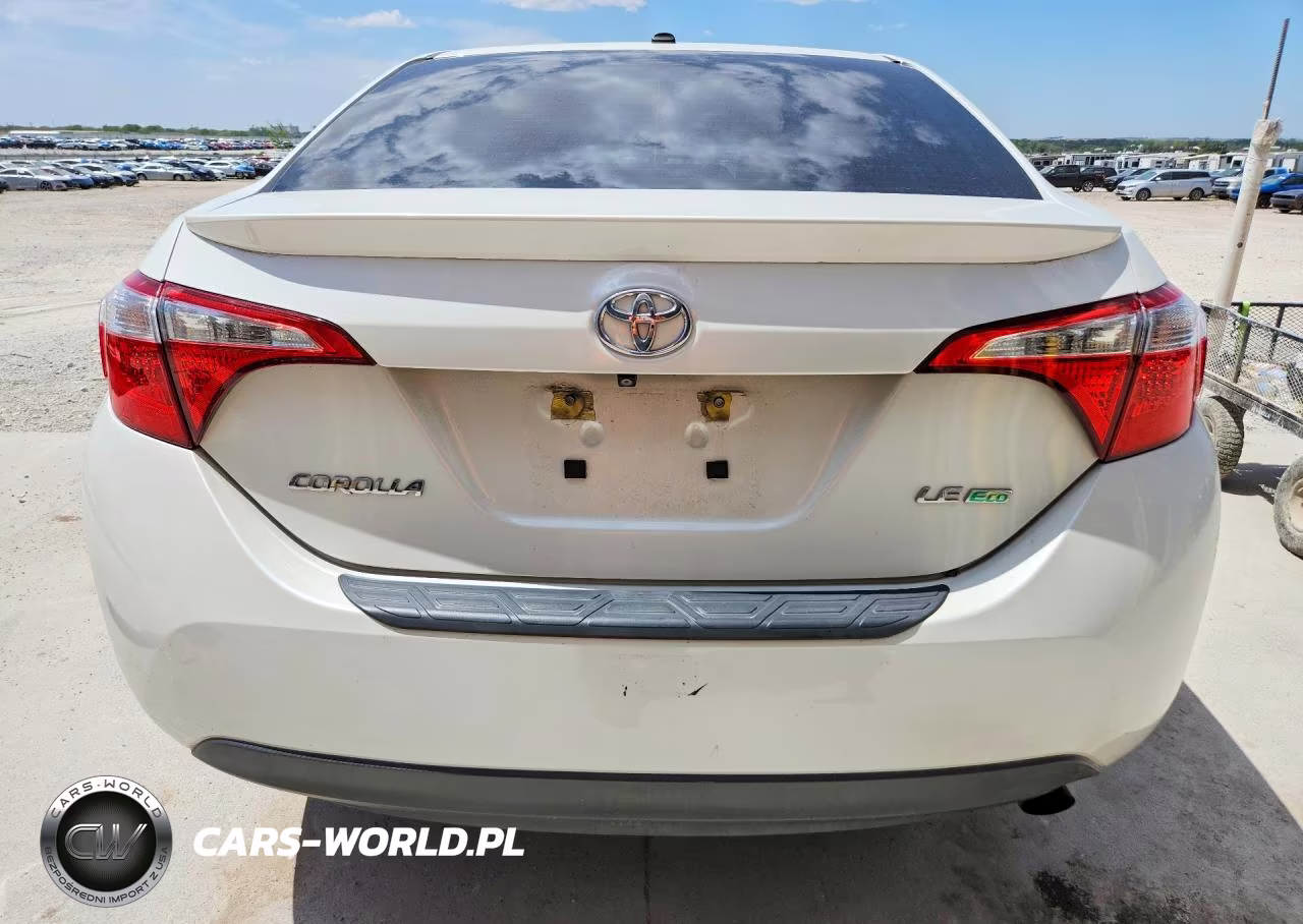 2015 Toyota Corolla Le Eco Plus VIN:5YFBPRHE9FP180098 - 6