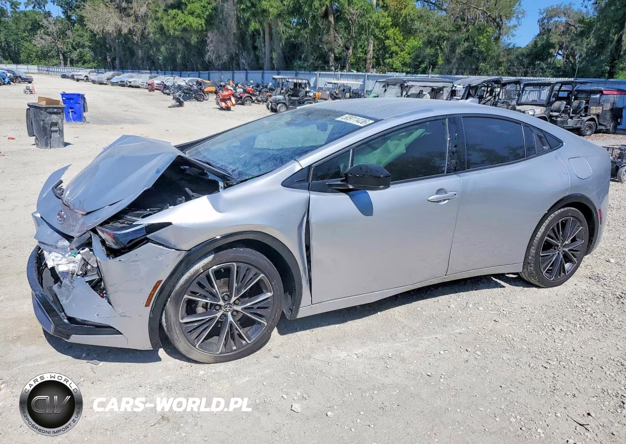 2024 Toyota Prius Xle – zdjęcie 1 z 12