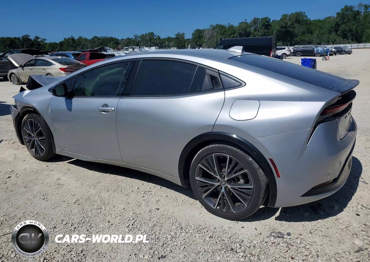 2024 Toyota Prius Xle VIN:JTDACAAU1R3030591 - 2