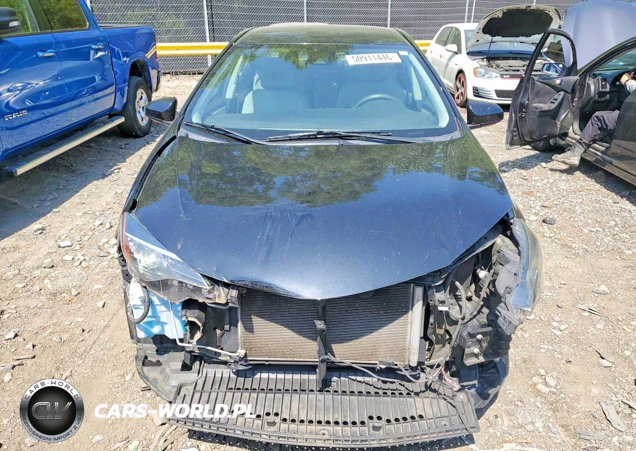 2017 Toyota Corolla Le VIN:2T1BURHE3HC850787 - 5