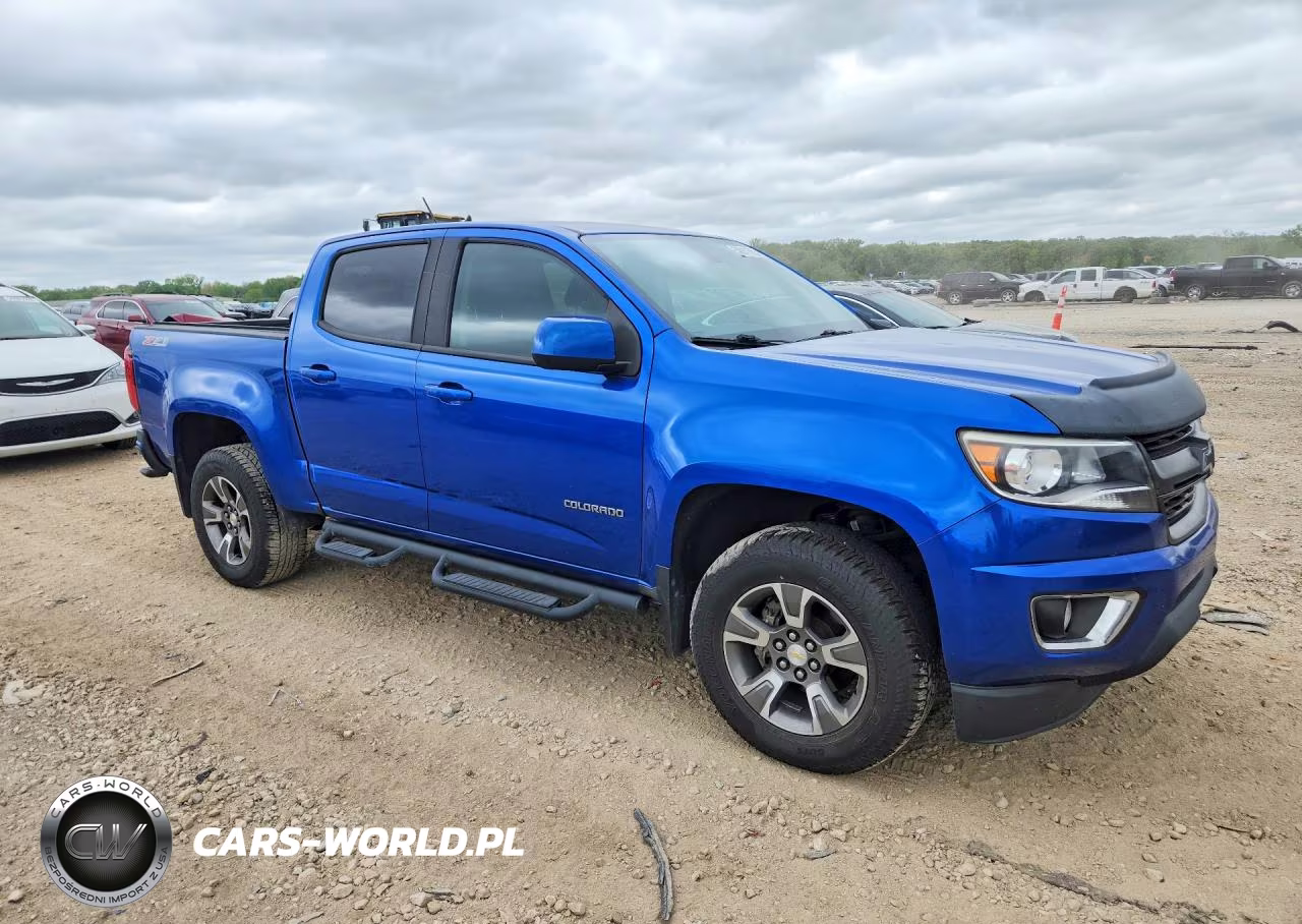 2018 Chevrolet Colorado Z71 VIN:1GCGTDEN2J1215859 - 4