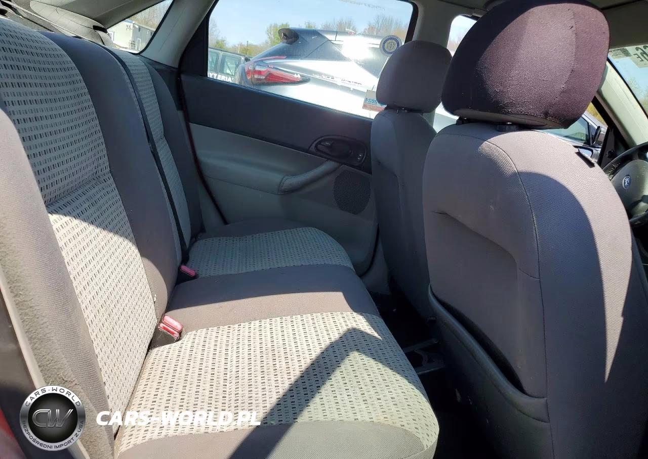 2007 Ford Focus Zx4 VIN:1FAHP34N27W271838 - 10