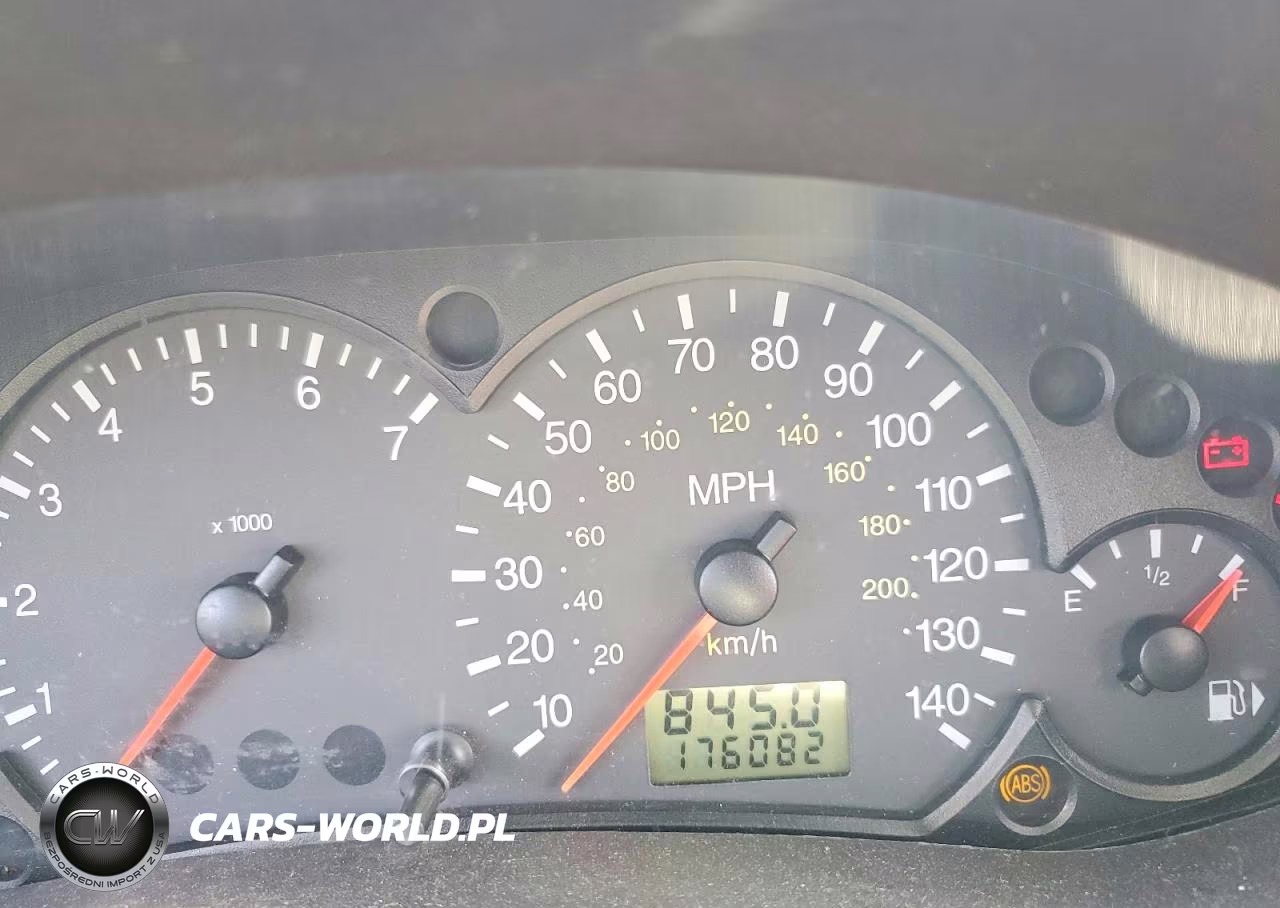 2007 Ford Focus Zx4 VIN:1FAHP34N27W271838 - 9