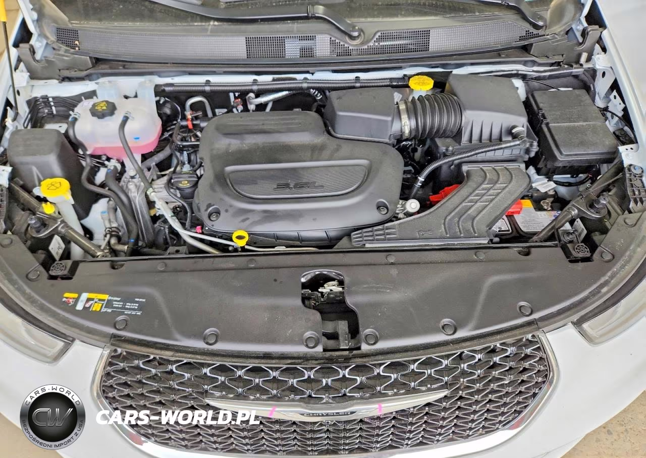 2026 Chrysler Pacifica Select VIN:2C4RC1BG9TR177820 - 12