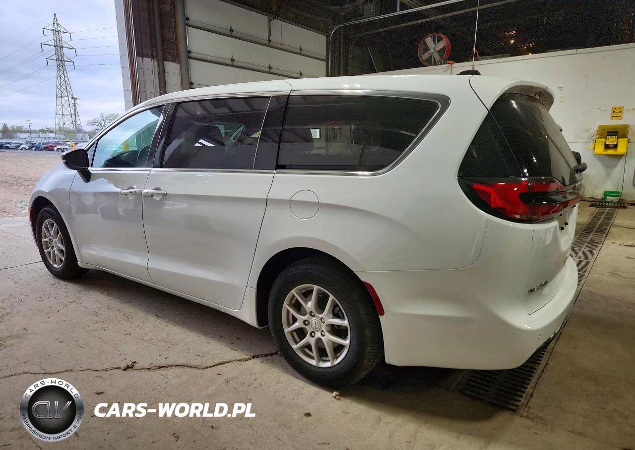 2026 Chrysler Pacifica Select VIN:2C4RC1BG9TR177820 - 2